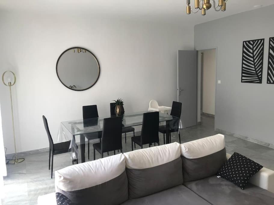 Carnoux-en-Provence Haut De Maison Entierement Renove Avec Garage מראה חיצוני תמונה